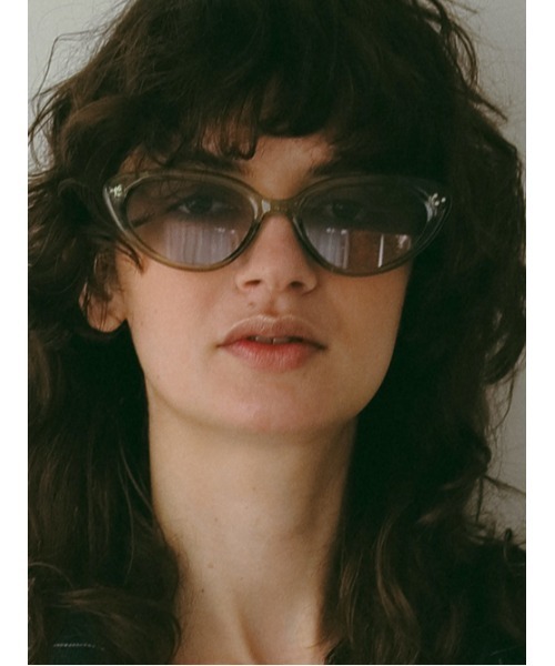 AMAIL（アマイル）の「CLEAR FRAME サングラス（サングラス・レディース・ブラウン/ブラック・FREE）」の2枚目の写真