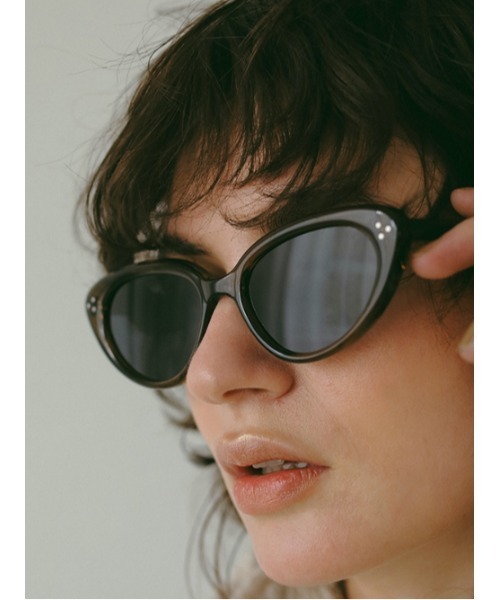 AMAIL（アマイル）の「CLEAR FRAME サングラス（サングラス・レディース・ブラウン/ブラック・FREE）」の9枚目の写真