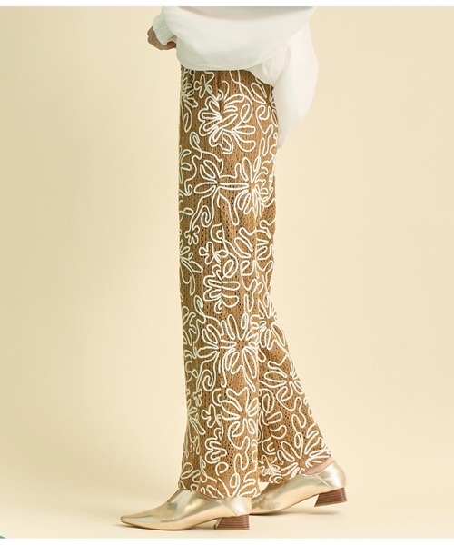 Settimissimo（セッティミッシモ）の「フラワーコード刺繍 ワイド ロング パンツ（その他パンツ・レディース・アイボリー/ブラウン・FREE）」の15枚目の写真