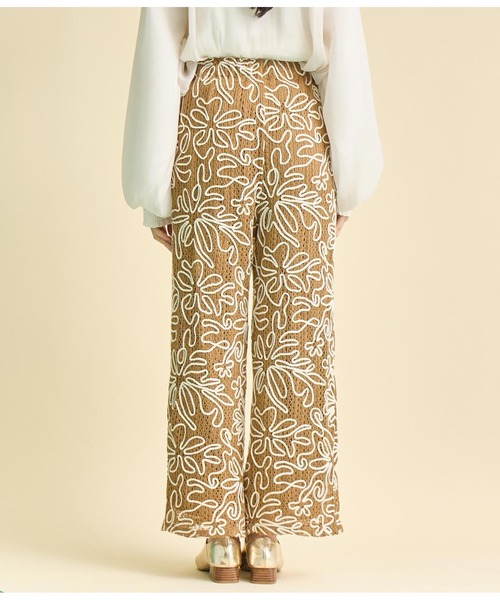 Settimissimo（セッティミッシモ）の「フラワーコード刺繍 ワイド ロング パンツ（その他パンツ・レディース・アイボリー/ブラウン・FREE）」の10枚目の写真