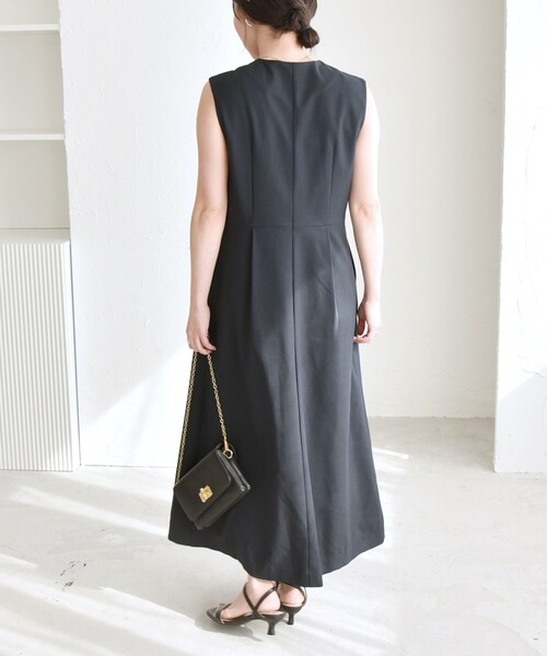 quaranciel(カランシエル)の「quaranciel: Vカラー ロング ジレ ワンピース(ワンピース・レディース・ネイビー/カーキ・ONE SIZE)」の12枚目の写真