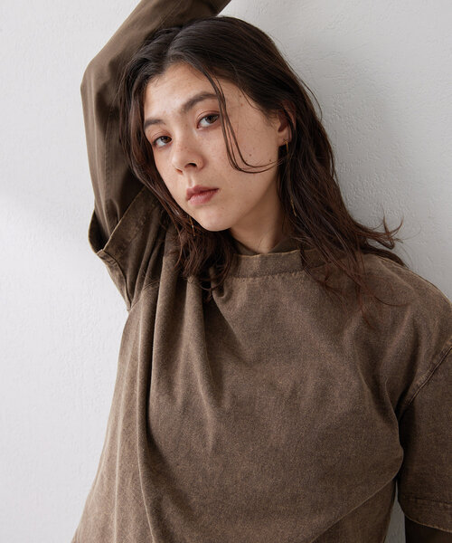 Whim Gazette（ウィムガゼット）の「Sulfur dyeing Tシャツ（Tシャツ/カットソー・レディース・グレー/ブラウン・FREE）」の20枚目の写真