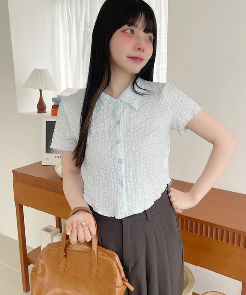 Ada.(エイダ)の「表面感 シアーサッカー クロップド コンパクト シャツ(シャツ/ブラウス・レディース・パープル/ブルー/アイボリー・FREE)」の11枚目の写真