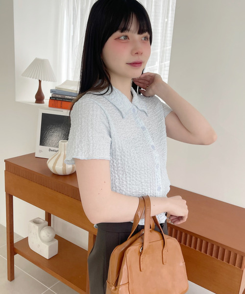 Ada.(エイダ)の「表面感 シアーサッカー クロップド コンパクト シャツ(シャツ/ブラウス・レディース・パープル/ブルー/アイボリー・FREE)」の22枚目の写真