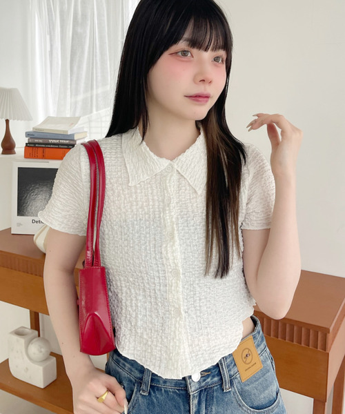 Ada.(エイダ)の「表面感 シアーサッカー クロップド コンパクト シャツ(シャツ/ブラウス・レディース・パープル/ブルー/アイボリー・FREE)」の6枚目の写真