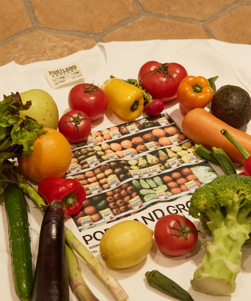 ABAHOUSE（アバハウス）の「【PORTLAND-GROCERY】グラフィックプリント クルーネックスウェット / LE TRIO ABAHOUSE /ユニセックス（スウェット・メンズ・グレー/ネイビー/ホワイト・46/48）」の13枚目の写真