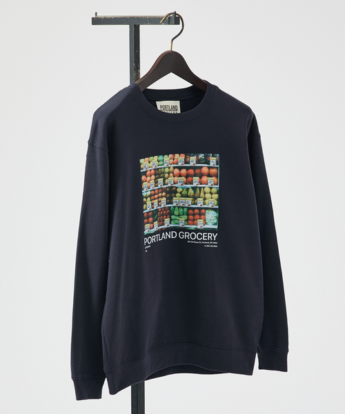 ABAHOUSE（アバハウス）の「【PORTLAND-GROCERY】グラフィックプリント クルーネックスウェット / LE TRIO ABAHOUSE /ユニセックス（スウェット・メンズ・グレー/ネイビー/ホワイト・46/48）」の17枚目の写真
