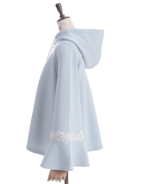 axes femme(アクシーズファム)の「花粉ガードフレア袖ケープ(カーディガン/ボレロ・レディース・ネイビー/キナリ/ミント・FREE)」の19枚目の写真