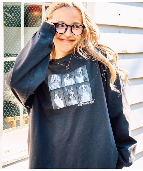 anap mimpi(アナップミンピ)の「コマ割 ドッグ フォト プリント 長袖 ビッグ ロンT(Tシャツ/カットソー・レディース・グレー/ブラック・FREE)」の19枚目の写真