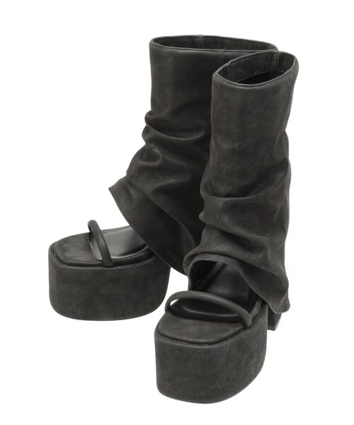 EMODA(エモダ)の「カバーバルキーサンダル(サンダル・レディース・アイボリー/ブラック・SMALL/MEDIUM/LARGE)」の3枚目の写真