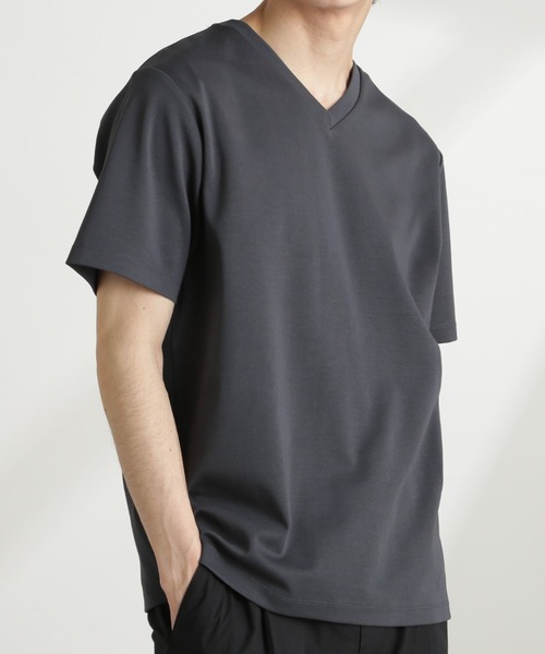 NANO universe（ナノユニバース）の「ダブルスムースVネックTシャツ 半袖（Tシャツ/カットソー・メンズ・ホワイト/カーキ/ブラック/ダークグレー・XL/L/M/S）」の4枚目の写真