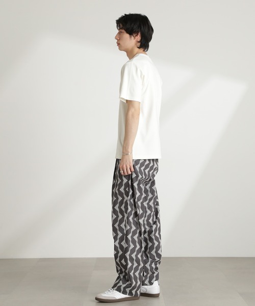 NANO universe（ナノユニバース）の「ダブルスムースVネックTシャツ 半袖（Tシャツ/カットソー・メンズ・ホワイト/カーキ/ブラック/ダークグレー・XL/L/M/S）」の16枚目の写真