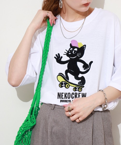 FUNALIVE(ファンアライブ)の「サガラ刺繍 フロントプリントロゴ ワイドTシャツ(Tシャツ/カットソー・メンズ・スミクロ/オフホワイト/ミント/レモンイエロー/グリーン系その他2/ライトブラック/ホワイト/ネイビー/ライトイエロー/グレイッシュブルー/ブラック系その他3/アイボリー/ラベンダー/ダークグリーン/ブラック系2/ブラック系その他/ホワイト系1/ブラウン系1/ブラウン系2/ホワイト系2/ブラック系1/ホワイト系その他/グリーン系/ブラック系3・LL/L/M)」の4枚目の写真