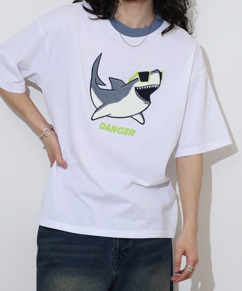FUNALIVE(ファンアライブ)の「サガラ刺繍 フロントプリントロゴ ワイドTシャツ(Tシャツ/カットソー・メンズ・スミクロ/オフホワイト/ミント/レモンイエロー/グリーン系その他2/ライトブラック/ホワイト/ネイビー/ライトイエロー/グレイッシュブルー/ブラック系その他3/アイボリー/ラベンダー/ダークグリーン/ブラック系2/ブラック系その他/ホワイト系1/ブラウン系1/ブラウン系2/ホワイト系2/ブラック系1/ホワイト系その他/グリーン系/ブラック系3・LL/L/M)」の2枚目の写真