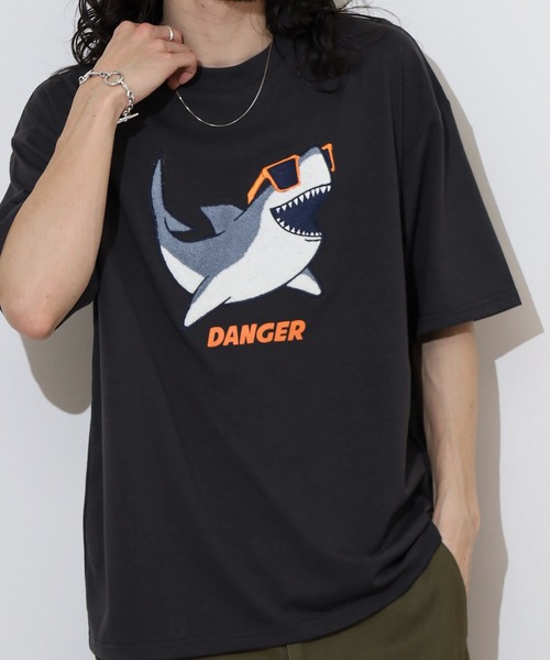 FUNALIVE(ファンアライブ)の「サガラ刺繍 フロントプリントロゴ ワイドTシャツ(Tシャツ/カットソー・メンズ・スミクロ/オフホワイト/ミント/レモンイエロー/グリーン系その他2/ライトブラック/ホワイト/ネイビー/ライトイエロー/グレイッシュブルー/ブラック系その他3/アイボリー/ラベンダー/ダークグリーン/ブラック系2/ブラック系その他/ホワイト系1/ブラウン系1/ブラウン系2/ホワイト系2/ブラック系1/ホワイト系その他/グリーン系/ブラック系3・LL/L/M)」の8枚目の写真