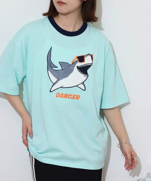 FUNALIVE(ファンアライブ)の「サガラ刺繍 フロントプリントロゴ ワイドTシャツ(Tシャツ/カットソー・メンズ・スミクロ/オフホワイト/ミント/レモンイエロー/グリーン系その他2/ライトブラック/ホワイト/ネイビー/ライトイエロー/グレイッシュブルー/ブラック系その他3/アイボリー/ラベンダー/ダークグリーン/ブラック系2/ブラック系その他/ホワイト系1/ブラウン系1/ブラウン系2/ホワイト系2/ブラック系1/ホワイト系その他/グリーン系/ブラック系3・LL/L/M)」の18枚目の写真