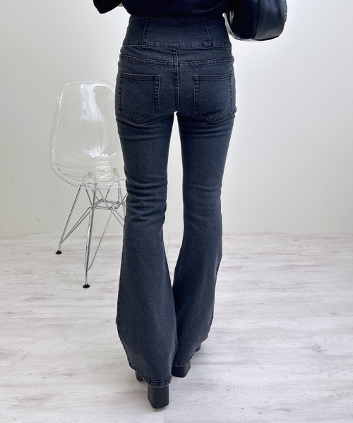 INGNI（イング）の「ハイウエストフレアデニムパンツ（デニムパンツ・レディース・ブルー系その他/グレー・S/M）」の6枚目の写真