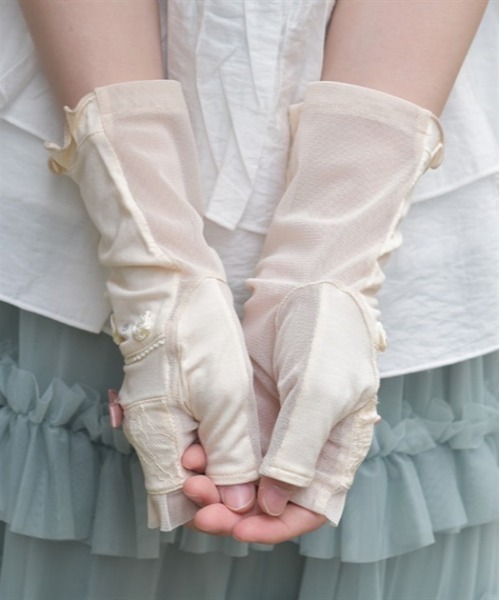 axes femme（アクシーズファム）の「巻きバラショートＵＶ手袋（手袋・レディース・キナリ/ブラック・FREE）」の6枚目の写真