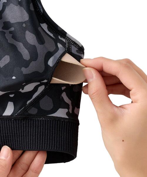 UNDER ARMOUR（アンダーアーマー）の「UAトレーニング ブラ タンク（トレーニング/レディース）（タンクトップ・レディース・ブラック・L/M/XL/S）」の8枚目の写真