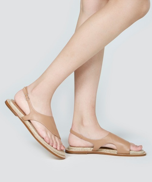 PELLICO SUNNY(ペリーコサニー)の「DENIA トングサンダル 1.0㎝ BEIGE(サンダル・レディース・サンドベージュ・38/35/36/37)」の7枚目の写真