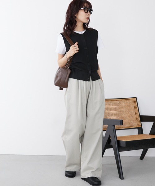 Auntie Rosa Holiday(アンティローザホリデー)の「カノコ編みクルーネックニットベスト(ベスト・レディース・レッド/アイボリー/ブラック・FREE)」の10枚目の写真