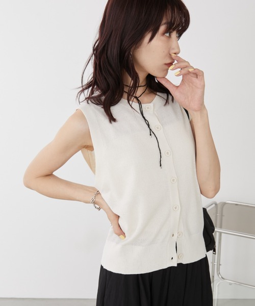 Auntie Rosa Holiday(アンティローザホリデー)の「カノコ編みクルーネックニットベスト(ベスト・レディース・レッド/アイボリー/ブラック・FREE)」の16枚目の写真