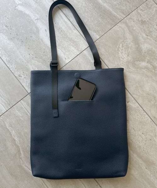 SOLATINA（ソラチナ）の「SBI-00008　ハンドル調整シンプルトート　大サイズ　※A4収納可（トートバッグ・メンズ・ブルー/ネイビー/ブラック/グレイッシュベージュ・FREE）」の11枚目の写真