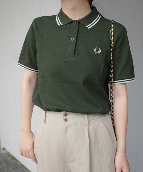 FRED PERRY(フレッドペリー)の「FRED PERRY/フレッドペリー TWIN TIPPED SHIRT G3600(ポロシャツ・レディース・ホワイト/グリーン/ブラック・FREE)」の20枚目の写真