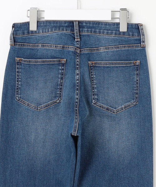 J.PRESS(ジェイプレス)の「【洗える】BASIC STRETCH DENIM ボーイフィット デニム(デニムパンツ・レディース・ホワイト系/ダルブルー系/スカイブルー系/ネイビー系・7/13/11/9)」の20枚目の写真