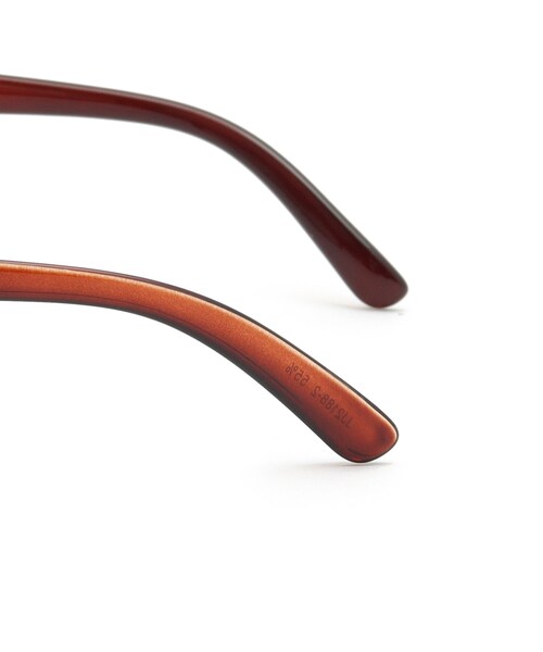 SHOO・LA・RUE（シューラルー）の「ミドルサイズオーバルサングラス（サングラス・レディース・ブラック/ボルドー/ダークブラウン・00）」の6枚目の写真