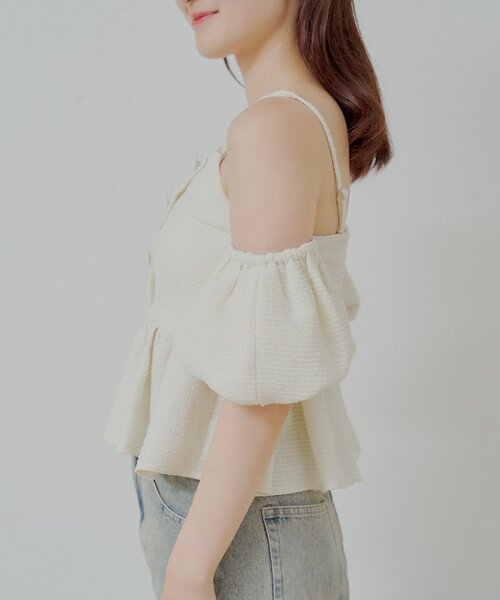 Chico（チコ）の「【5色展開/マルチway】ツイードオフショルペプラムブラウス（シャツ/ブラウス・レディース・ホワイト/ブラック/ピンク/ホワイト系その他/ブルー・FREE）」の20枚目の写真