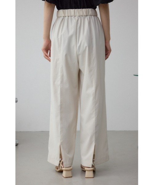 AZUL by moussy（アズールバイマウジー）の「C/T撥水タックワイドパンツ（スラックス・レディース・ブルー/ブラック/ライトベージュ・SMALL/MEDIUM）」の22枚目の写真