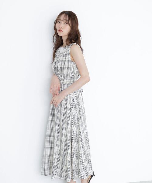 NATURAL BEAUTY BASIC(ナチュラルビューティーベーシック)の「◇モノトーンチェックワンピース(ワンピース・レディース・ホワイト系その他/ブラック系その他・SMALL/MEDIUM/P/S)」の22枚目の写真