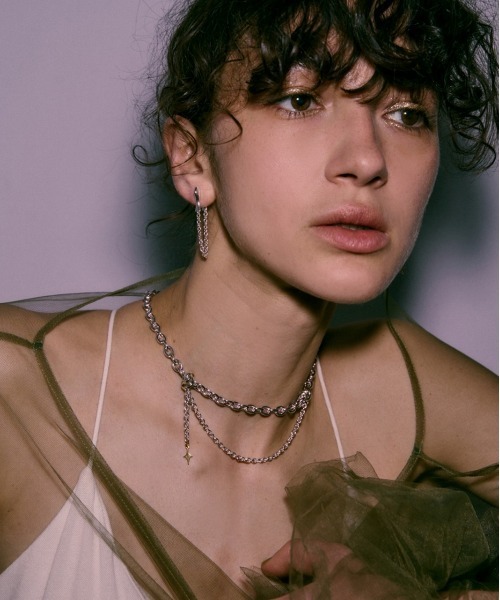 LAPUIS（ラピュイ）の「LAPUIS(ラピュイ) Ornament choker（チョーカー・レディース・ゴールド/マルチ・FREE）」の6枚目の写真