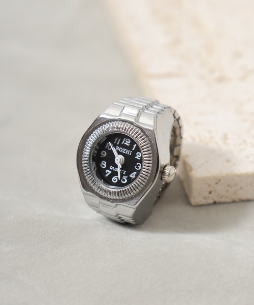 FUNALIVE（ファンアライブ）の「watch ring 時計型指輪　フリーサイズ oku-ring-g2（リング・メンズ・ゴールド系1/シルバー系その他2/ホワイト系その他2/ローズ/ゴールド系/ゴールド系その他2/ゴールド系その他3/ブラック系その他2/ゴールド系その他/シルバー系その他/シルバー系その他3/ホワイト系その他/ゴールド系3/シルバー/シルバー系2/ブラック系その他/ホワイト系その他4/ゴールド系2/ゴールド系4/パープル系その他4/ブラック系その他4/レオパード/ゴールド系5/ゴールド系6/ゴールド系7/ゴールド系8/シルバー系1/ピンク系その他5・FREE）」の6枚目の写真