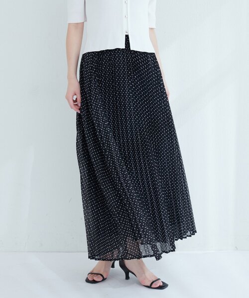 natural couture（ナチュラルクチュール）の「オーソドックスフラワープリーツスカート（スカート・レディース・ドット/ネイビー/グリーン/グレイッシュベージュ・FREE）」の4枚目の写真