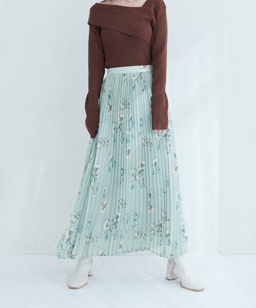 natural couture（ナチュラルクチュール）の「オーソドックスフラワープリーツスカート（スカート・レディース・ドット/ネイビー/グリーン/グレイッシュベージュ・FREE）」の13枚目の写真