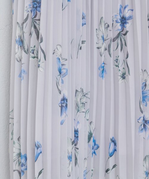 natural couture（ナチュラルクチュール）の「オーソドックスフラワープリーツスカート（スカート・レディース・ドット/ネイビー/グリーン/グレイッシュベージュ・FREE）」の10枚目の写真