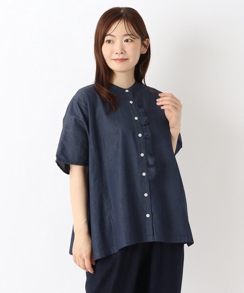 one'sterrace(ワンズテラス)の「インディゴ染め 前立てフリルブラウス(シャツ/ブラウス・レディース・アイボリー系8/ネイビー系5/ブルー系その他7・02)」の3枚目の写真