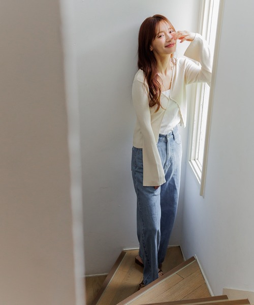 mysty woman(ミスティウーマン)の「プチパールショートカーディガン 587474(カーディガン/ボレロ・レディース・ブラック/ホワイト系その他・FREE)」の5枚目の写真