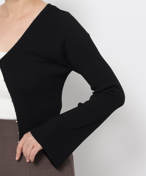 mysty woman(ミスティウーマン)の「プチパールショートカーディガン 587474(カーディガン/ボレロ・レディース・ブラック/ホワイト系その他・FREE)」の13枚目の写真