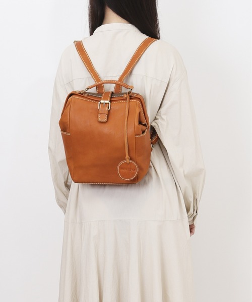 zucchero（ズッケロ）の「zucchero 本革がま口リュック（バックパック/リュック・レディース・ブラウン・FREE）」の11枚目の写真