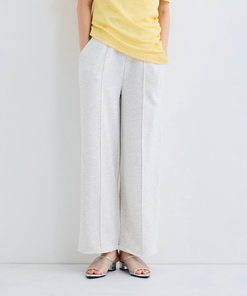 VICKY(ビッキー)の「ピンタックカットオフスウェットパンツ≪手洗い可能≫(スウェットパンツ・レディース・オフホワイト/ブラック/ライトグレー・M)」の2枚目の写真