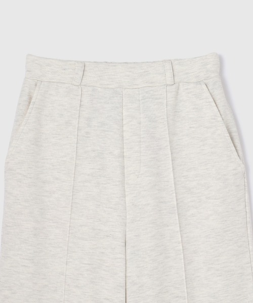 VICKY(ビッキー)の「ピンタックカットオフスウェットパンツ≪手洗い可能≫(スウェットパンツ・レディース・オフホワイト/ブラック/ライトグレー・M)」の9枚目の写真