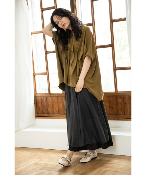 OSMOSIS（オズモーシス）の「スタッズパンプス（パンプス・レディース・ブラック/カーキ/アイボリー・24cm/23.5cm/24.5cm）」の6枚目の写真