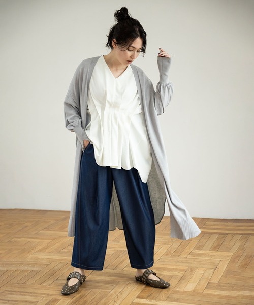 OSMOSIS（オズモーシス）の「スタッズパンプス（パンプス・レディース・ブラック/カーキ/アイボリー・24cm/23.5cm/24.5cm）」の11枚目の写真