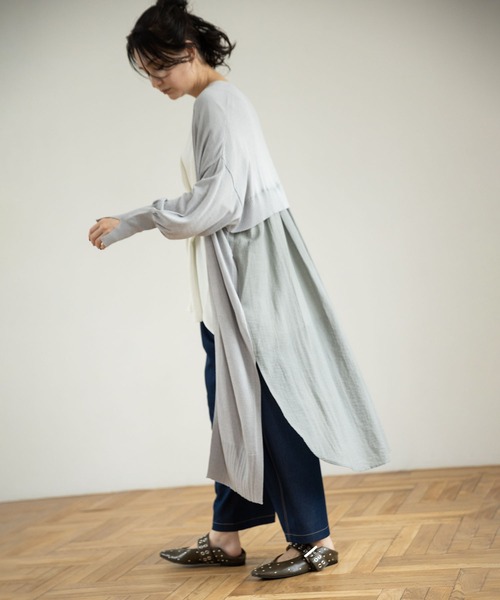 OSMOSIS（オズモーシス）の「スタッズパンプス（パンプス・レディース・ブラック/カーキ/アイボリー・24cm/23.5cm/24.5cm）」の13枚目の写真