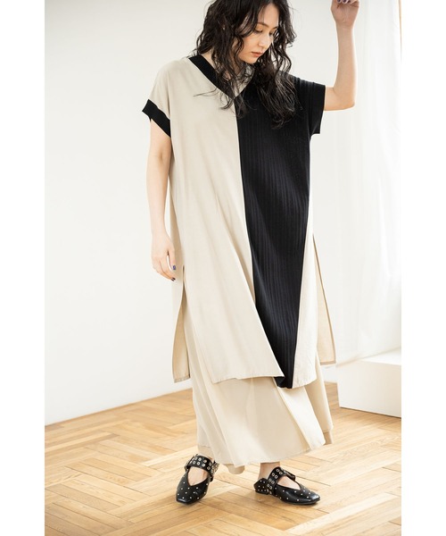 OSMOSIS（オズモーシス）の「スタッズパンプス（パンプス・レディース・ブラック/カーキ/アイボリー・24cm/23.5cm/24.5cm）」の16枚目の写真