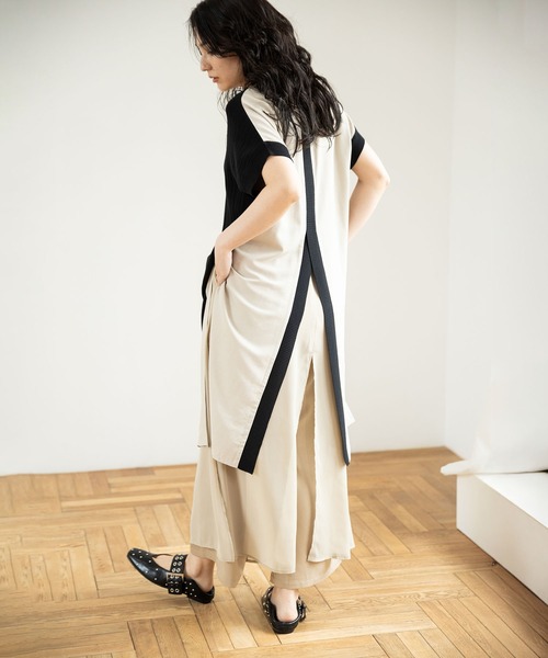 OSMOSIS（オズモーシス）の「スタッズパンプス（パンプス・レディース・ブラック/カーキ/アイボリー・24cm/23.5cm/24.5cm）」の18枚目の写真