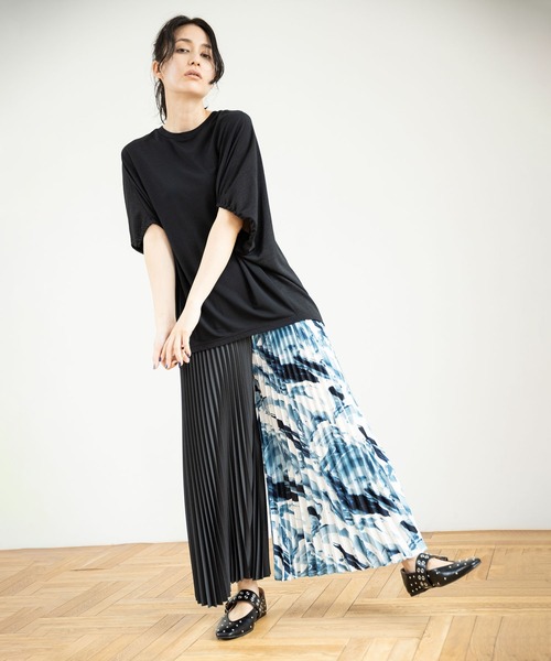 OSMOSIS（オズモーシス）の「スタッズパンプス（パンプス・レディース・ブラック/カーキ/アイボリー・24cm/23.5cm/24.5cm）」の22枚目の写真